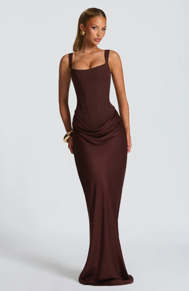 Sichern Sie sich heute 70 % Rabatt auf Hourglass Maxi-Modelle!