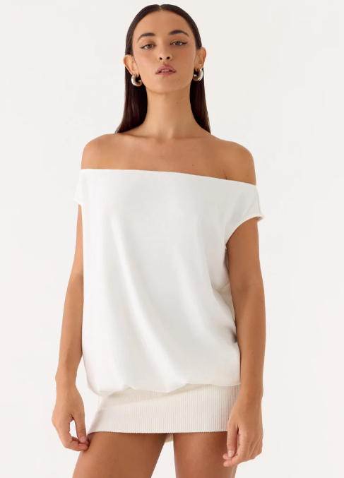 Nur heute 70 % Rabatt auf das Leighken Strick-Minikleid