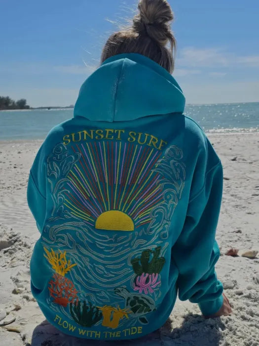 Sichern Sie sich heute 70 % Rabatt auf den Sunset Surf Hoodie!